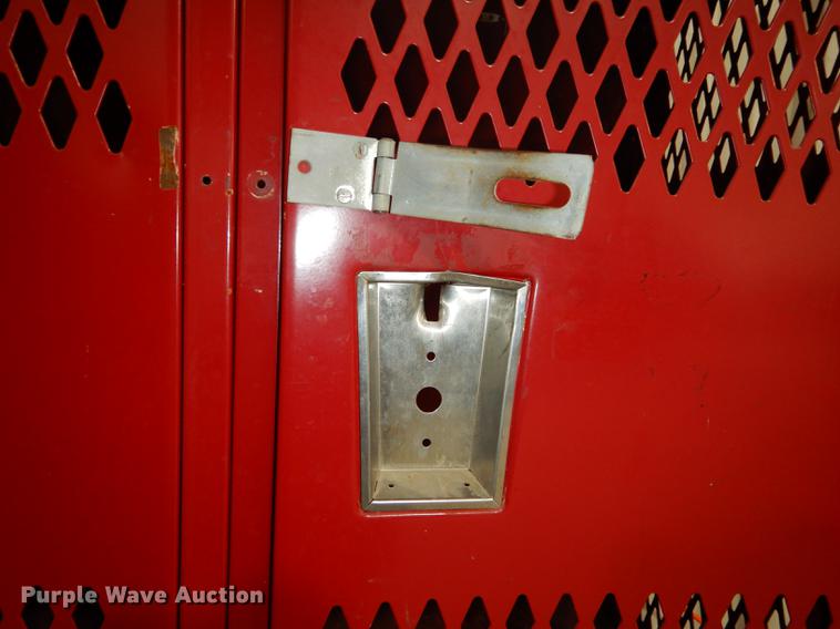 image for item EK9254 Storage locker