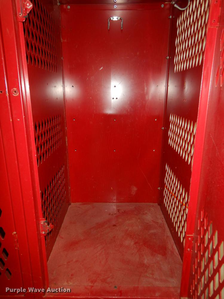 image for item EK9254 Storage locker