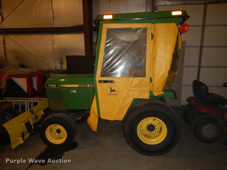 image for item EK9256 John Deere 755 tractor