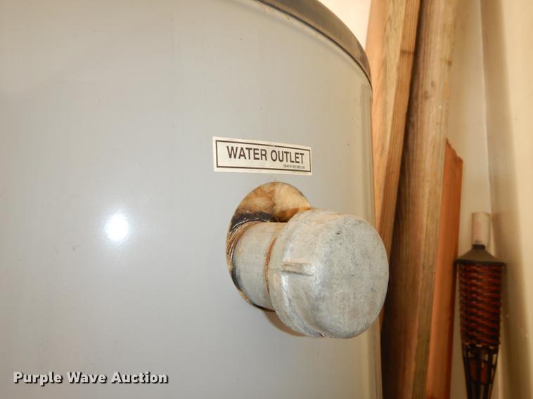 image for item EK9257 State hot water heater