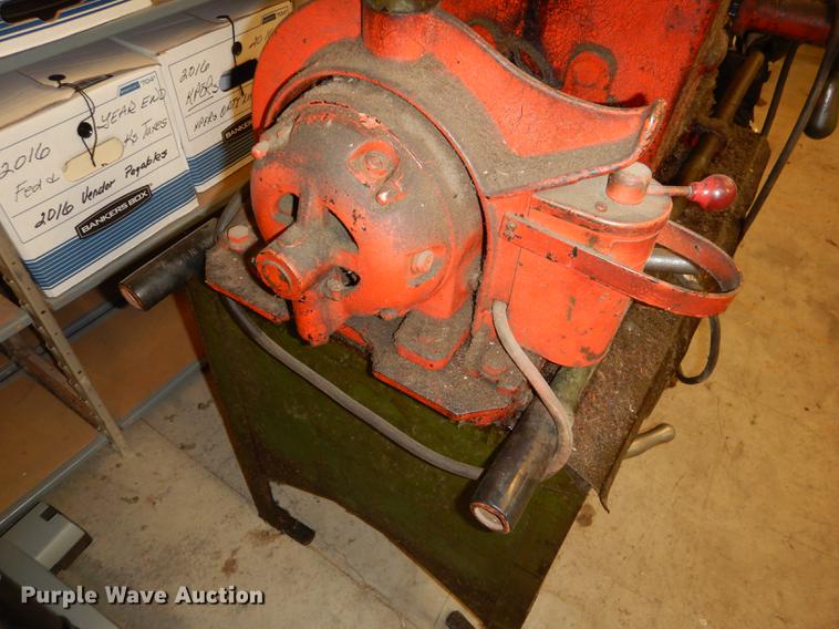 image for item EK9265 Beaver pipe threader