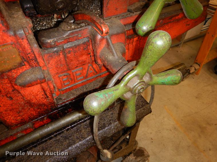 image for item EK9265 Beaver pipe threader