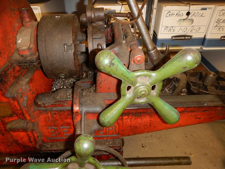 image for item EK9265 Beaver pipe threader