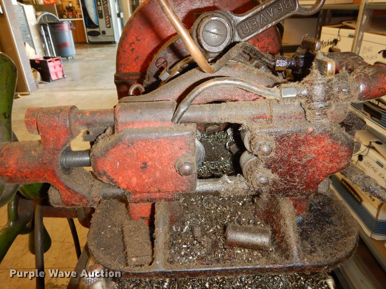 image for item EK9265 Beaver pipe threader