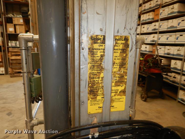 image for item EK9278 Genie man lift
