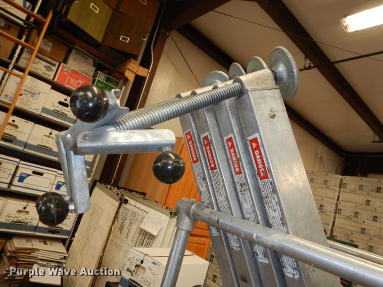 image for item EK9278 Genie man lift