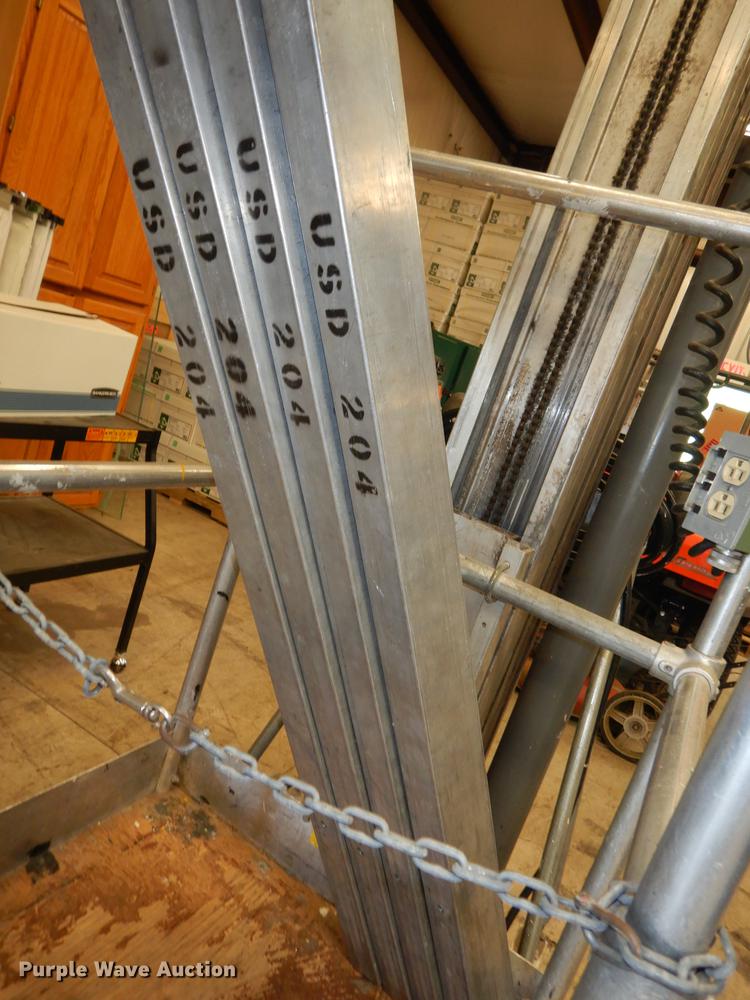 image for item EK9278 Genie man lift