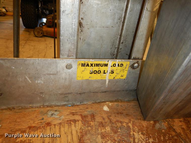 image for item EK9278 Genie man lift