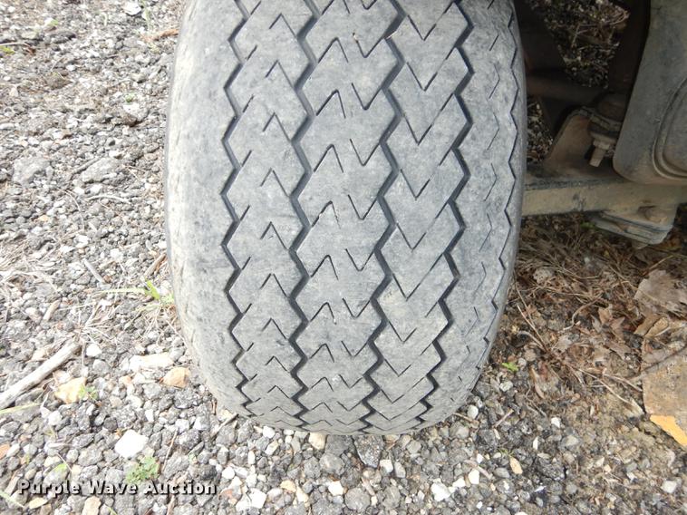 image for item EQ9958 1999 EZ GO Workhorse Lx cart