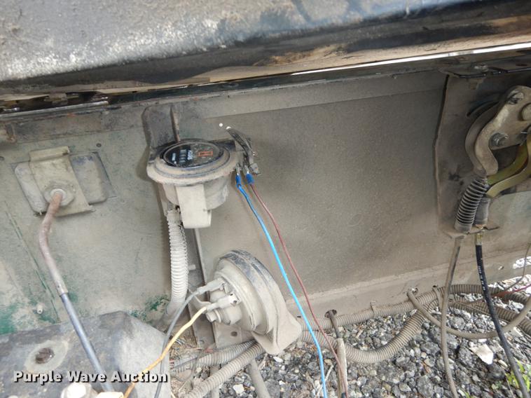 image for item EQ9958 1999 EZ GO Workhorse Lx cart