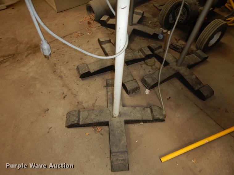 image for item EQ9966 (4) Burton Medi-Quip 200 lamps