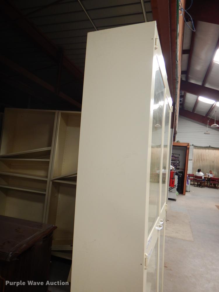 image for item EQ9972 (4) metal pharmacy cabinets