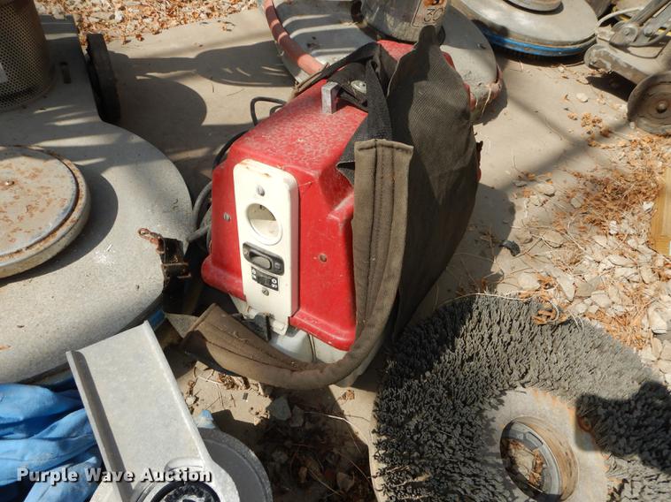 image for item EQ9975 Floor cleaning equipment