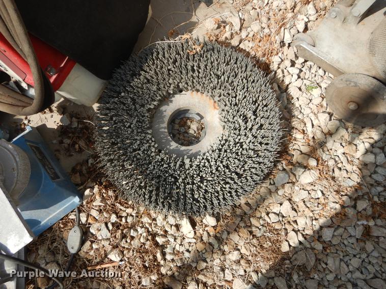 image for item EQ9975 Floor cleaning equipment