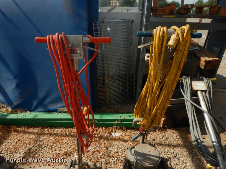 image for item EQ9975 Floor cleaning equipment