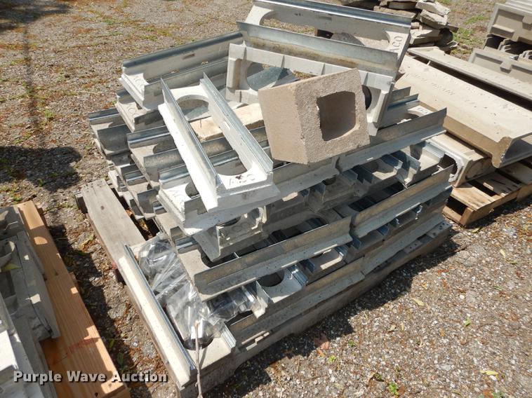 image for item EQ9976 Approximately 20 concrete drainage units