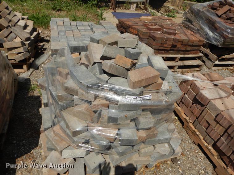 image for item EQ9977 Approximately 350 pavers