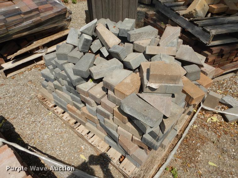 image for item EQ9977 Approximately 350 pavers