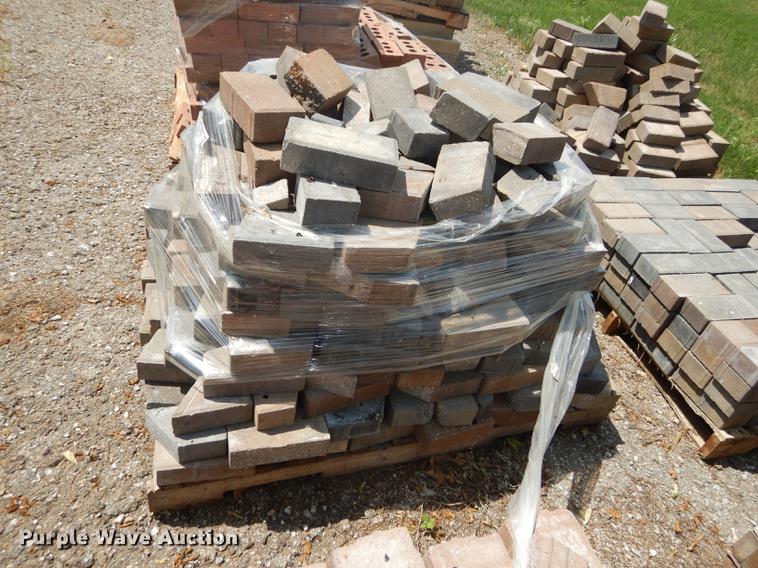image for item EQ9977 Approximately 350 pavers