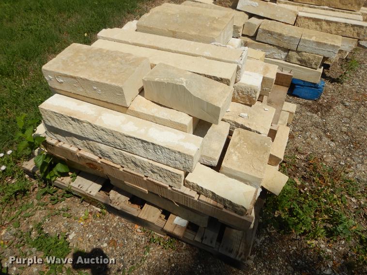 image for item EQ9979 Approximately 175 limestone landscape blocks