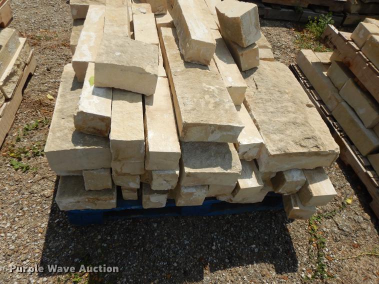 image for item EQ9979 Approximately 175 limestone landscape blocks