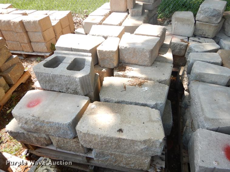 image for item EQ9984 Approximately 1,000 landscape retaining wall blocks