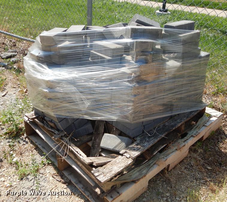 image for item EQ9987 Bricks and pavers