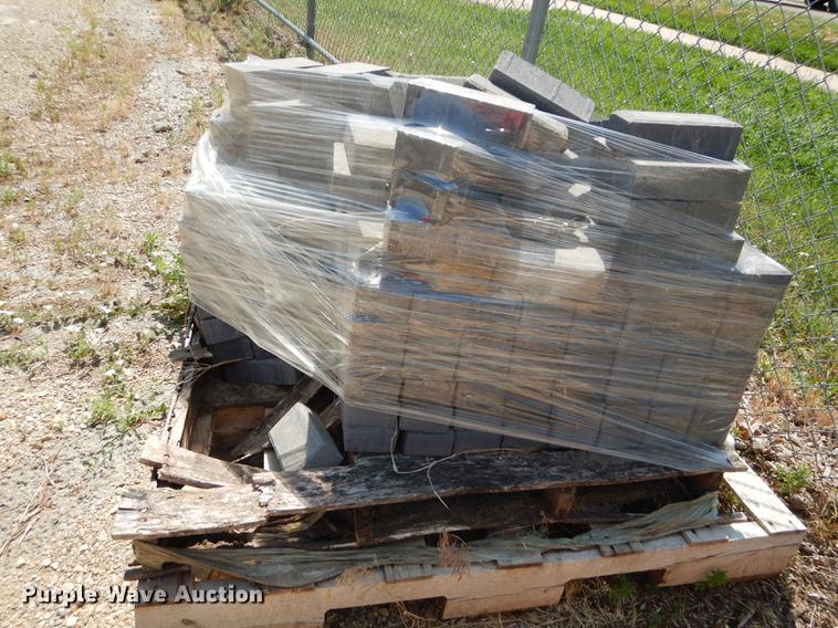 image for item EQ9987 Bricks and pavers