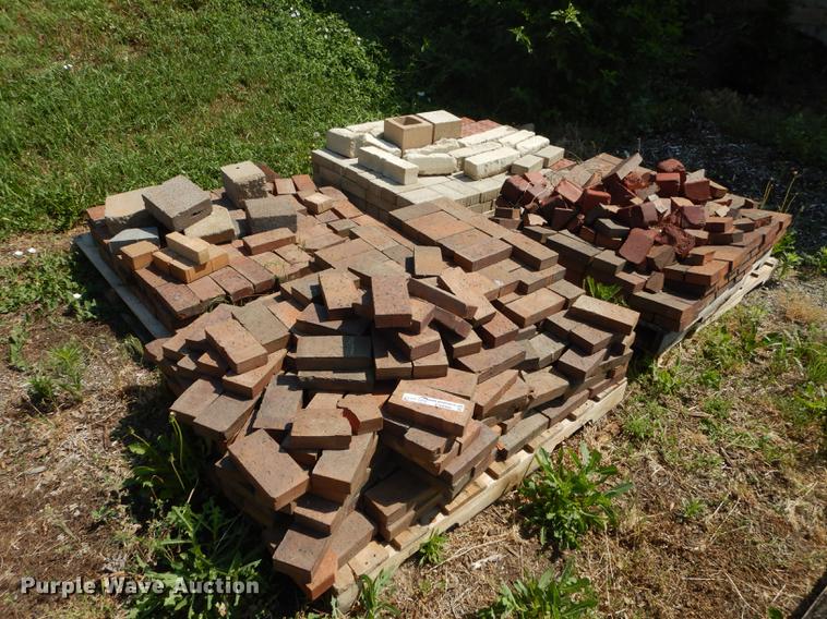 image for item EQ9988 Bricks and pavers