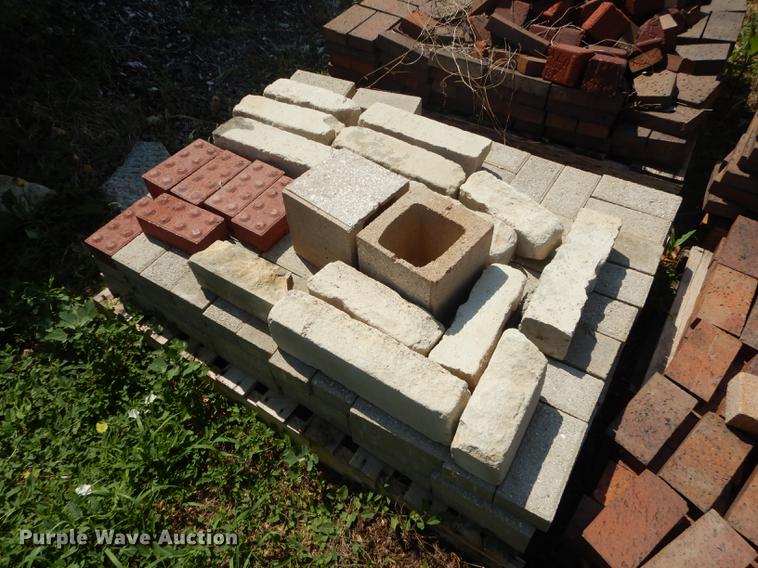 image for item EQ9988 Bricks and pavers