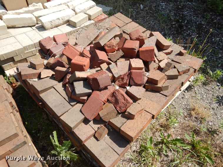 image for item EQ9988 Bricks and pavers