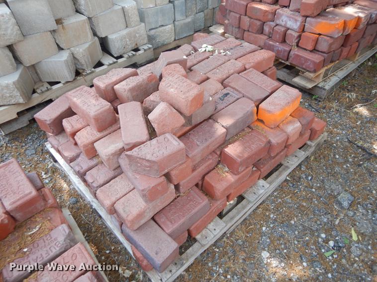 image for item EQ9990 Approximately 1,100 Buffalo bricks