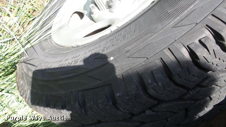 image for item ET9647 2002 Chevrolet Silverado 1500 Ext. Cab pickup truck