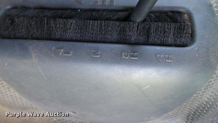 image for item ET9647 2002 Chevrolet Silverado 1500 Ext. Cab pickup truck