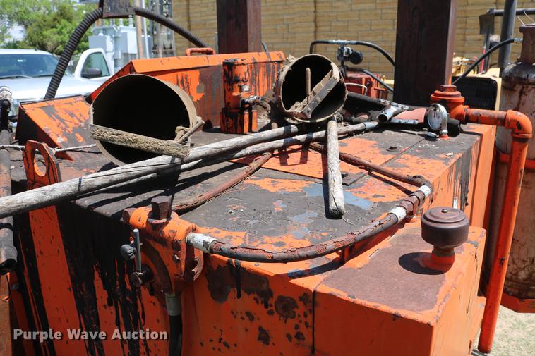 image for item EW9241 Cimline 39A-4 crack sealer