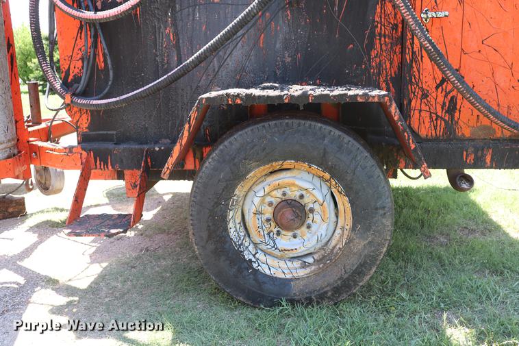 image for item EW9241 Cimline 39A-4 crack sealer