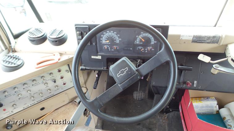 image for item EZ9276 1993 Chevrolet school bus