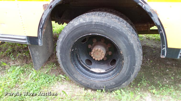 image for item EZ9276 1993 Chevrolet school bus