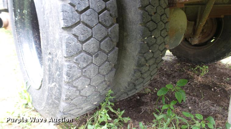 image for item EZ9276 1993 Chevrolet school bus