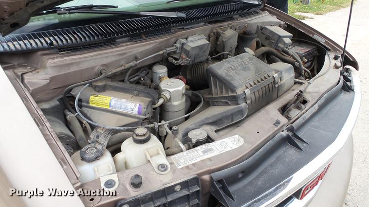 image for item EZ9277 2000 GMC Safari van