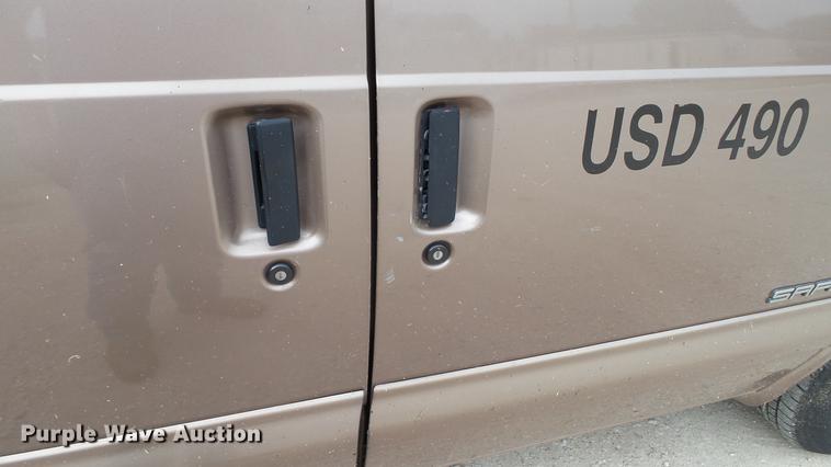 image for item EZ9277 2000 GMC Safari van