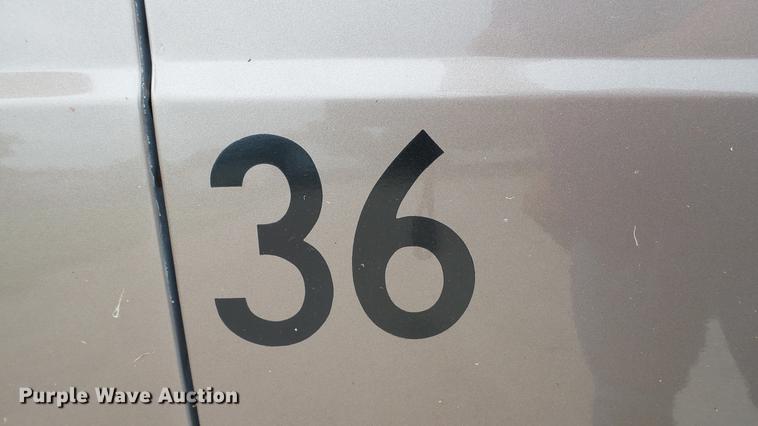 image for item EZ9277 2000 GMC Safari van