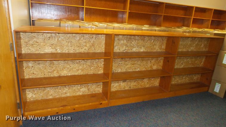 image for item EZ9295 Approximately 28 bookshelves