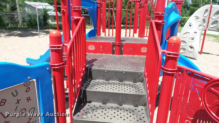 image for item EZ9317 Little Tikes Pla-Hrd playground equipment