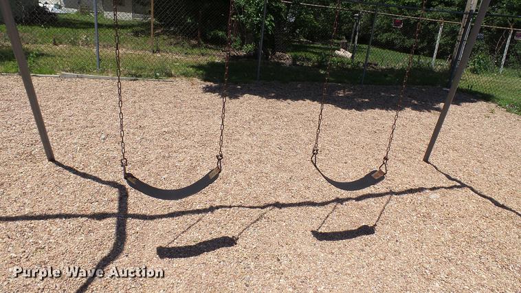 image for item EZ9318 Metal swing set