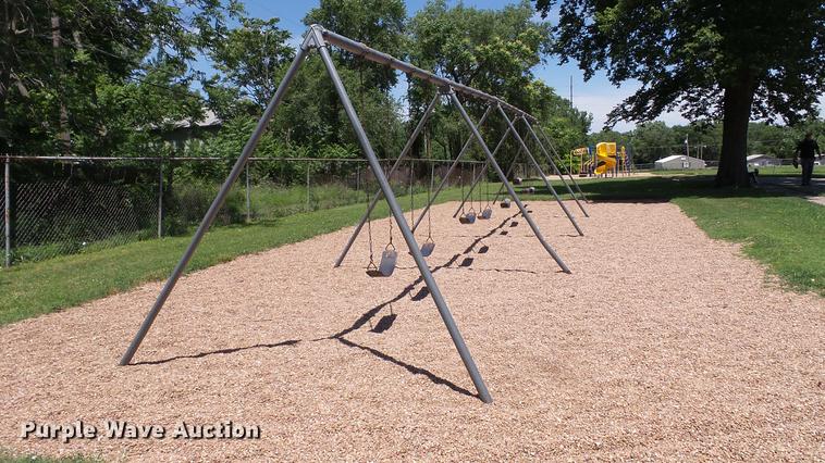 image for item EZ9321 Metal swing set