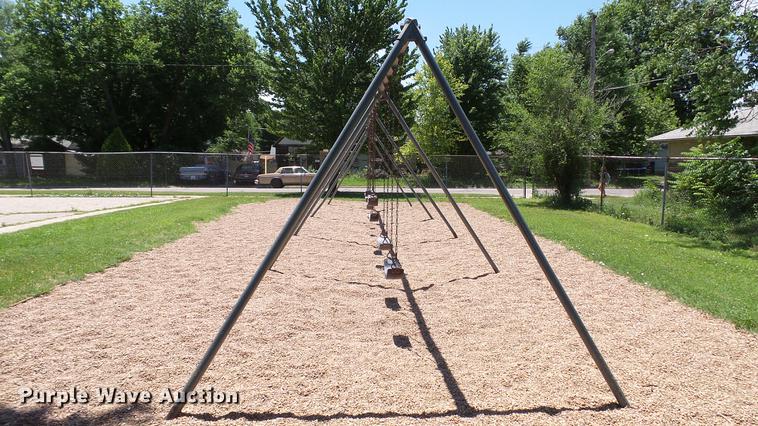 image for item EZ9321 Metal swing set
