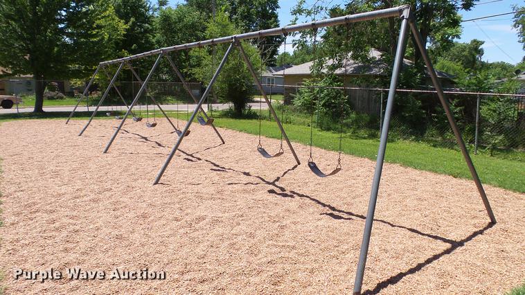 image for item EZ9321 Metal swing set