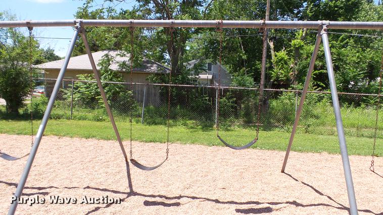 image for item EZ9321 Metal swing set