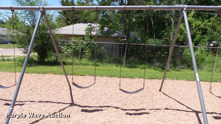 image for item EZ9321 Metal swing set